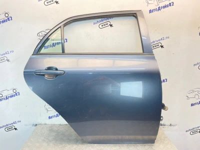 Лот: 25628629. Фото: 1. дверь боковая toyota corolla ZZE150L. Двигатель и элементы двигателя