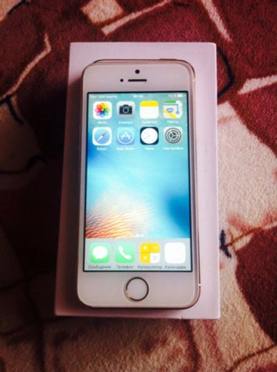 Лот: 7306155. Фото: 1. apple 5s 16gb. Смартфоны