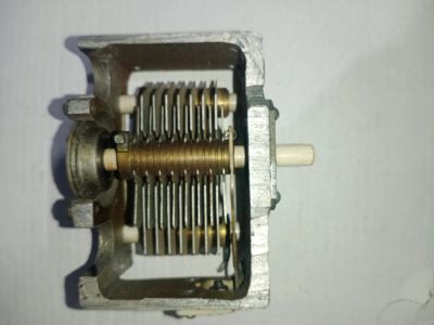 Лот: 23271871. Фото: 1. КПЕ (5). Конденсаторы