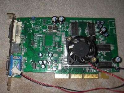 Лот: 10978441. Фото: 1. Radeon 9250. Видеокарты