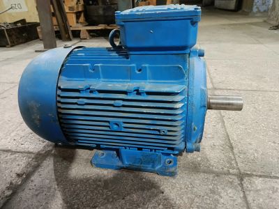 Лот: 25886502. Фото: 1. Электродвигатель5амх 132 М2 У3... Электродвигатели