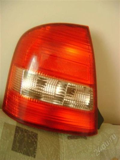 Лот: 760496. Фото: 1. Стоп на Mazda Familia. Оптика и освещение