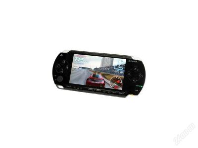 Лот: 2154092. Фото: 1. PSP 3008 в коробке + 2карты памяти... Игровые приставки, консоли