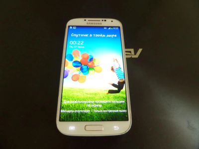 Лот: 7778742. Фото: 1. Samsung Galaxy S4 GT-I9500 (БЕЛЫЙ... Смартфоны