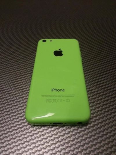 Лот: 5406244. Фото: 1. iPhone 5c 32 gb 32gb green зелёный... Смартфоны