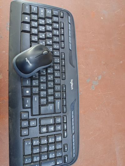 Лот: 20249780. Фото: 1. Беспроводной комплект Logitech. Клавиатуры и мыши