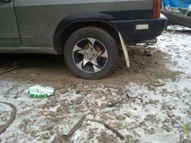 Лот: 2648049. Фото: 1. Арбузы на 13" с хорошей резей. Шины на дисках