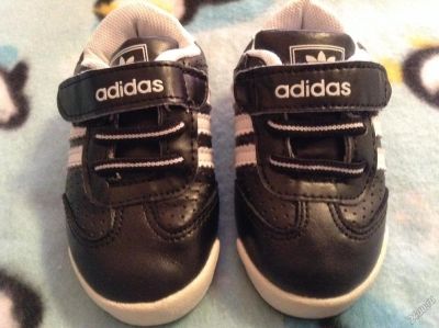 Лот: 5948231. Фото: 1. Кроссовки Adidas для самого стильного... Кеды, кроссовки