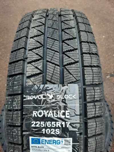 Лот: 20774414. Фото: 1. 225/65 R17 102S "Royal Black Royal... Шины