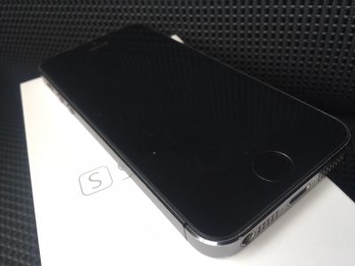 Лот: 12189165. Фото: 1. Iphone 5s 16gb. Смартфоны