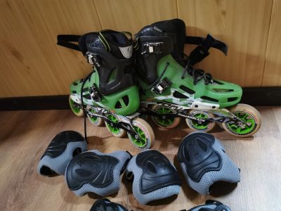 Лот: 25209985. Фото: 1. Rollerblade 42 размер. Роликовые коньки, скейтборды, самокаты