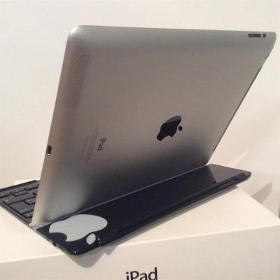Лот: 3444948. Фото: 1. Apple iPad 4 32GB Wi-Fi + Sim... Планшеты