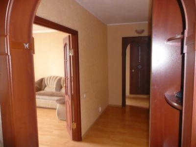 Лот: 15264583. Фото: 1. Сдам 2-х комн квартиру на Взлетке. Квартиры, студии
