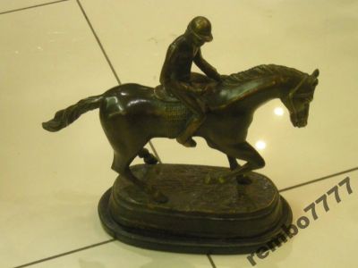 Лот: 5817441. Фото: 1. конь.лошадь.бронза.25см.европа... Скульптуры