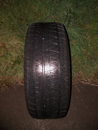 Лот: 16682204. Фото: 1. Зимняя шина липучка Bridgestone... Шины