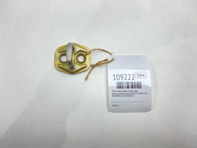 Лот: 25227100. Фото: 1. Петля замка двери Nissan Vanette... Кузов