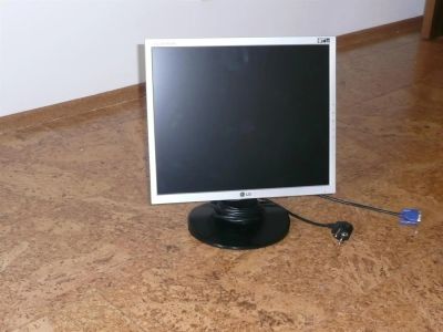 Лот: 3100218. Фото: 1. Монитор"LG Flatron L1753S". ЖК-мониторы