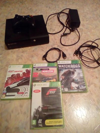 Лот: 8932103. Фото: 1. Xbox 360E 250gb. Игровые приставки, консоли