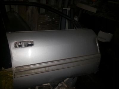 Лот: 4990163. Фото: 1. Продам дверь правая передняя+стекло... Кузов