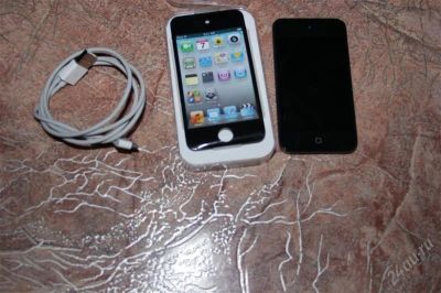 Лот: 1704262. Фото: 1. Apple iPod Touch 8GB. Плееры