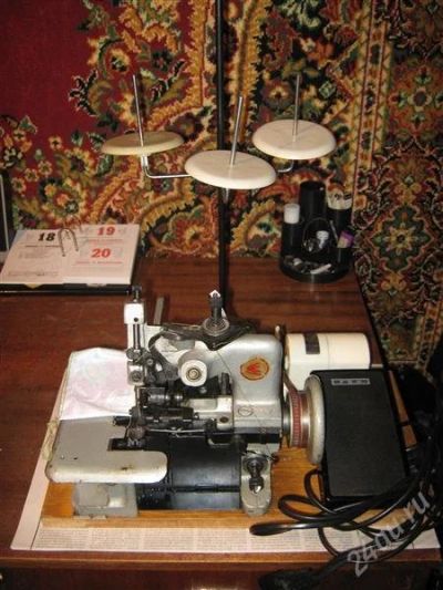 Лот: 2456783. Фото: 1. Оверлок 51А. Швейная, вязальная