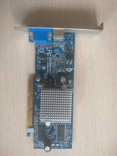 Лот: 14325814. Фото: 1. Видеокарта Gigabyte GV-R925128T... Видеокарты