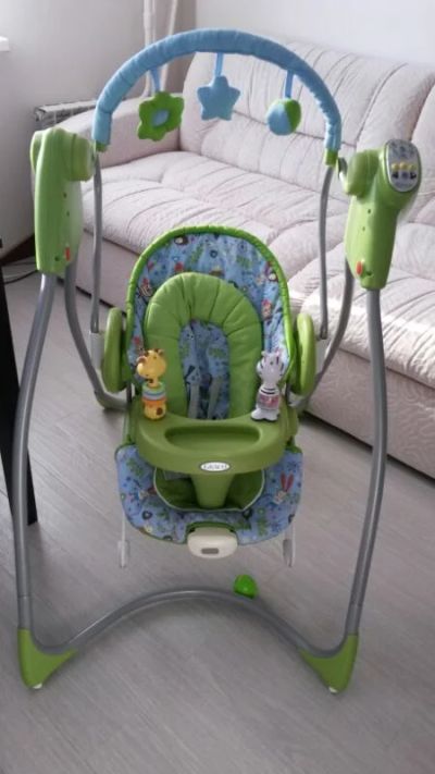 Лот: 5223596. Фото: 1. Качели - шезлонг Graco. Ходунки, прыгунки, качели