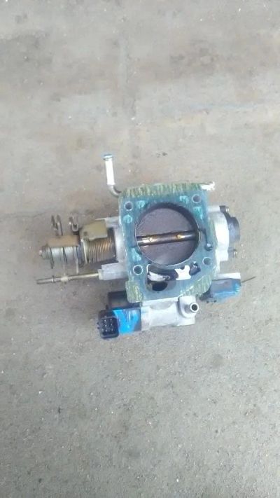 Лот: 10230241. Фото: 1. Дроссельная заслонка subaru forester... Двигатель и элементы двигателя