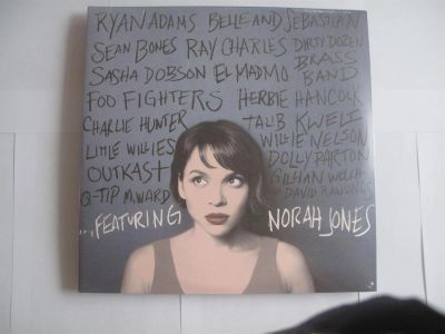 Лот: 3456954. Фото: 1. Norah Jones "Featuring" 2010 г... Аудиозаписи