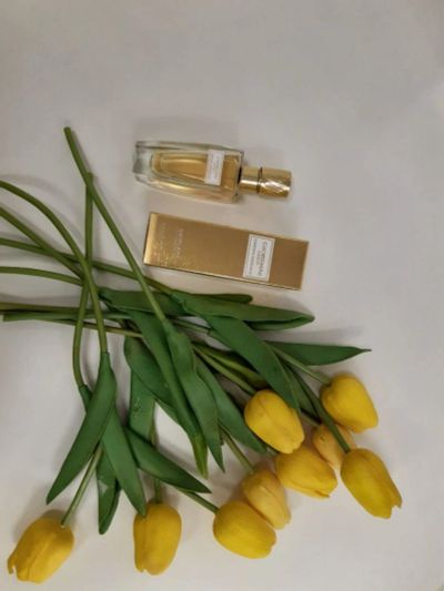 Лот: 16308292. Фото: 1. Giordani Gold Essenza Sensuale. Женская парфюмерия