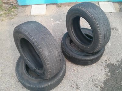 Лот: 4023203. Фото: 1. Шины Bridgestone 185 70 R14. Шины
