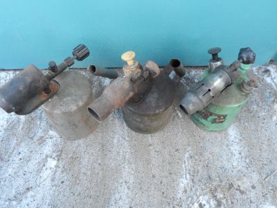 Лот: 25056002. Фото: 1. Паяльная лампа 3 штуки. Ручной инструмент