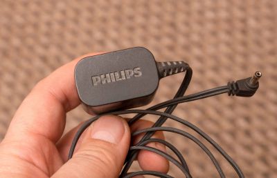 Лот: 16882128. Фото: 1. Зарядное Philips. Зарядные устройства, блоки питания для бытовой техники