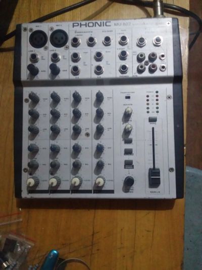 Лот: 19981736. Фото: 1. Микшерный пульт Phonic MU802. Микшеры, предусилители, микрофонные эффекты