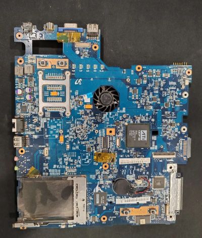 Лот: 25190123. Фото: 1. Материнская плата Samsung NP-R40... Материнские платы