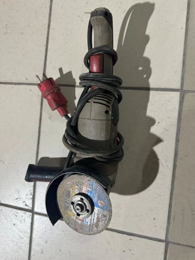 Лот: 25280590. Фото: 1. Ушм 2шт. Электроинструмент