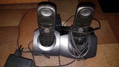 Лот: 15185590. Фото: 1. Panasonic kx-tg1105ru (2 трубки... DECT и радиотелефоны