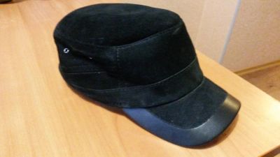 Лот: 6563030. Фото: 1. Кепка "Чегеварка", замша, новая. Головные уборы