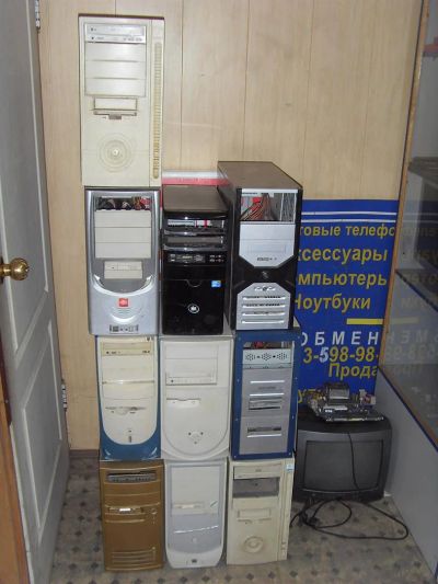 Лот: 3787109. Фото: 1. Продам 10 корпусов ATX (Есть с... Корпуса, блоки питания