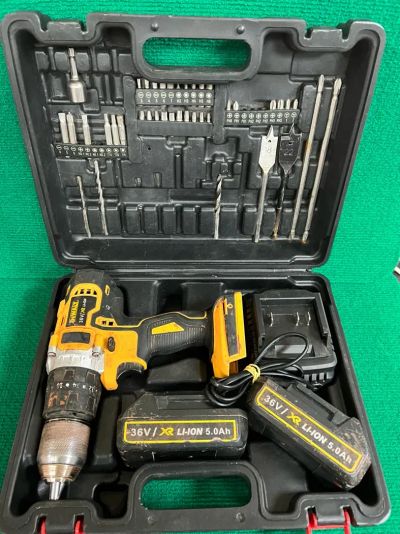 Лот: 20021182. Фото: 1. Шуруповерт DeWalt DCD700 36V... Электроинструмент