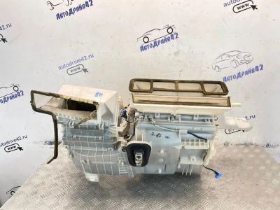 Лот: 25628711. Фото: 1. корпус отопителя Toyota Camry... Двигатель и элементы двигателя