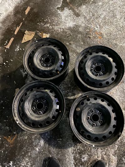 Лот: 18495691. Фото: 1. Диски штампованные Toyota r16... Диски
