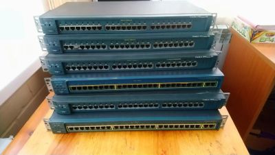 Лот: 14929017. Фото: 1. Коммутаторы Cisco 2900. Коммутаторы