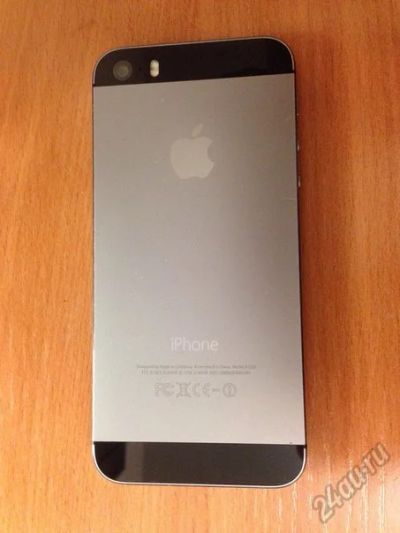 Лот: 7702651. Фото: 1. iPhone 5s 32gb. Смартфоны