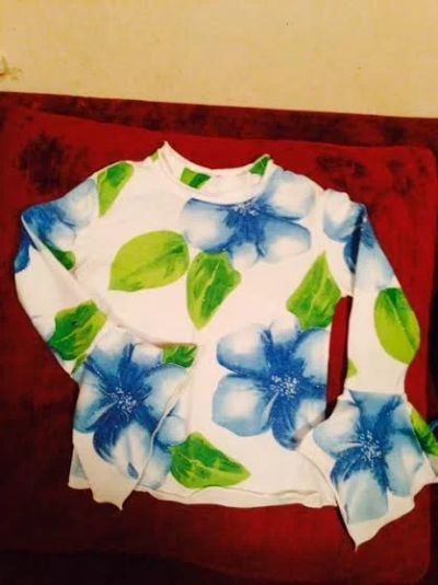Лот: 7787423. Фото: 1. Блуза голубые цветы. Рубашки, блузки, водолазки
