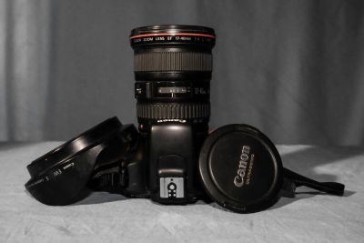 Лот: 10375308. Фото: 1. Canon 1100D. Цифровые зеркальные