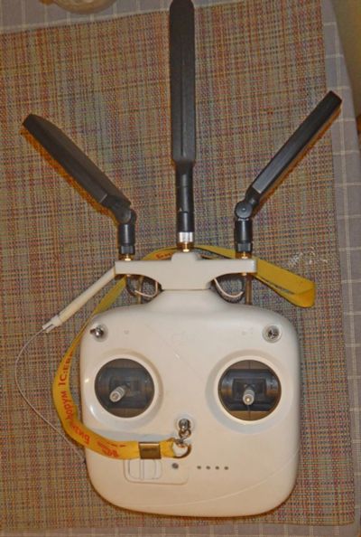 Лот: 20090295. Фото: 1. Пульт управления от квадрокоптера... Запчасти, комплектующие для квадрокоптеров