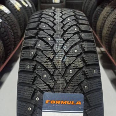 Лот: 23601174. Фото: 1. Зимняя резина 235/65 R-17 "Formula... Шины