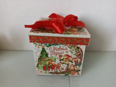 Лот: 19933308. Фото: 1. Подарочная коробка новогодняя. Подарочная упаковка