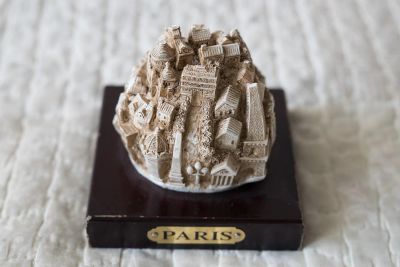 Лот: 11141313. Фото: 1. Сувенир Париж Paris (привезен... Фигурки, статуэтки